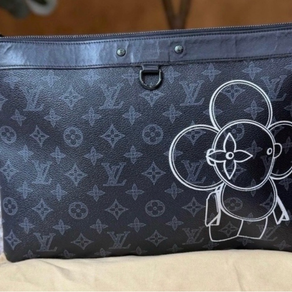 FLASH SALE Louis Vuitton Apollo Eclispe Vivienne Pouch with COA and Dustbag